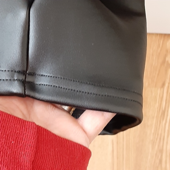 NWT Faux Leather Cargo Pants Distressed Patina - Picture 8 of 13